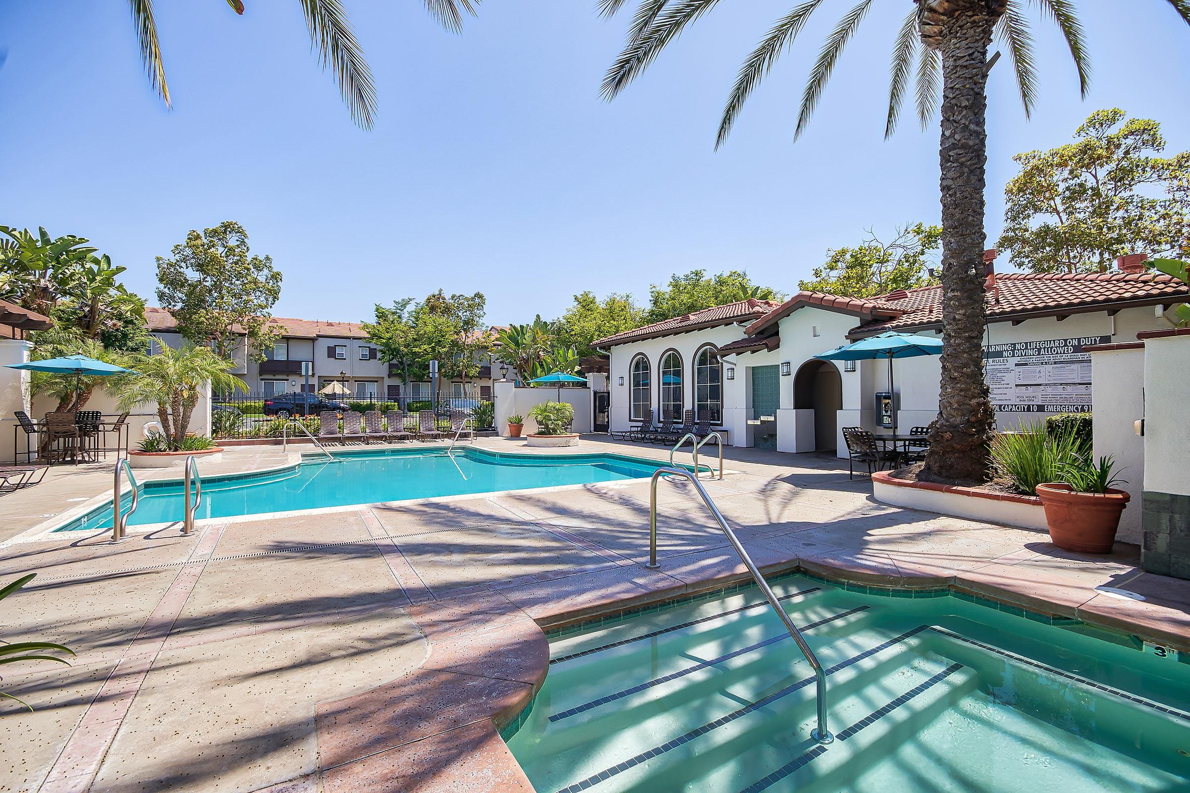 Laurel Canyon Apartment Homes Photo Gallery